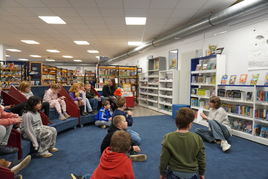 Bibliothek 2024